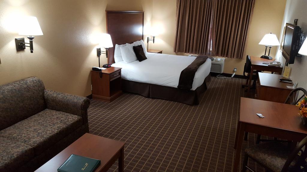 Expressway Suites Fargo Eksteriør bilde